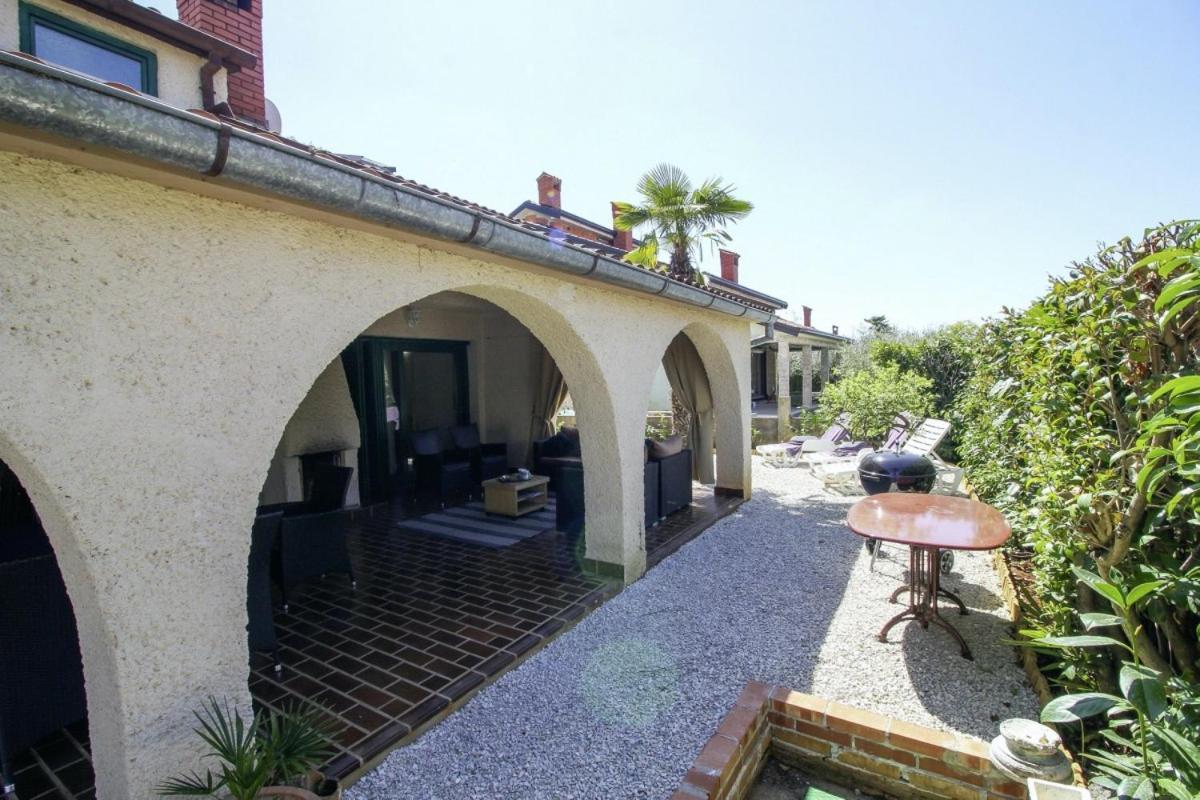 Casa Parenzana In Porec - Haus Fuer 7-9 Personen Bagian luar foto